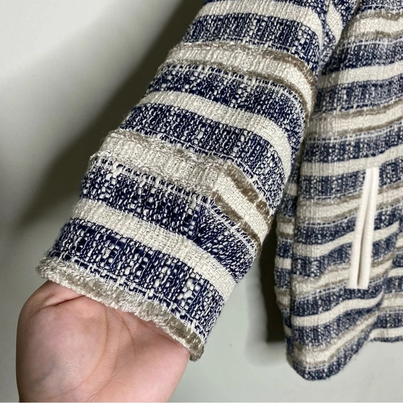 ✨NWT H&M Cream Blue Gold Striped Textured Weave Boucle Zip Front Jacket Size 6 - Picture 7 of 12